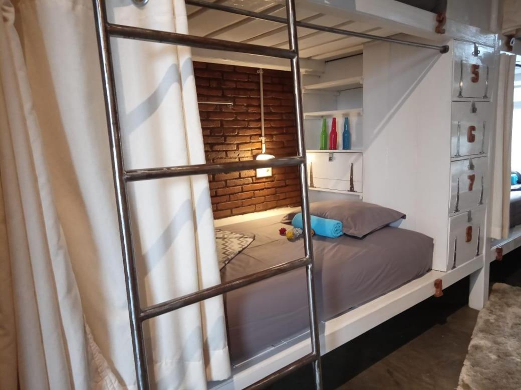 Shelter Hostel Malang